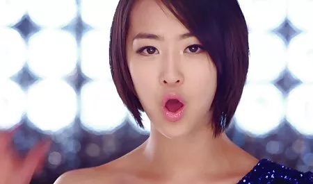 이 있는 호텔과 다이아몬드 플로레스-베이비 시터를 준비를 엿 세스 비디오