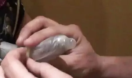 Horny 성숙한 여성에 브라질 포르노 동영상 대한 젊은 닭