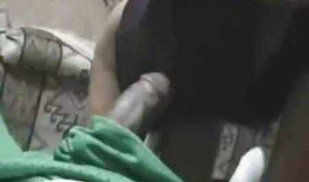 절망,주물,갈색 머리,아마추어,문신,청소년 한국어 르 동영상 시계 온라인 에 대한 무료